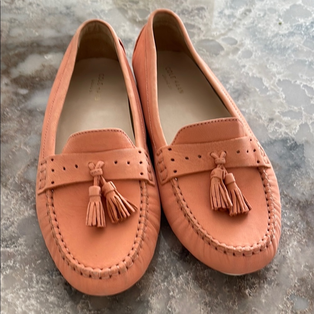 Cole Haan peach color Tassel Loafers Flats. New without tags